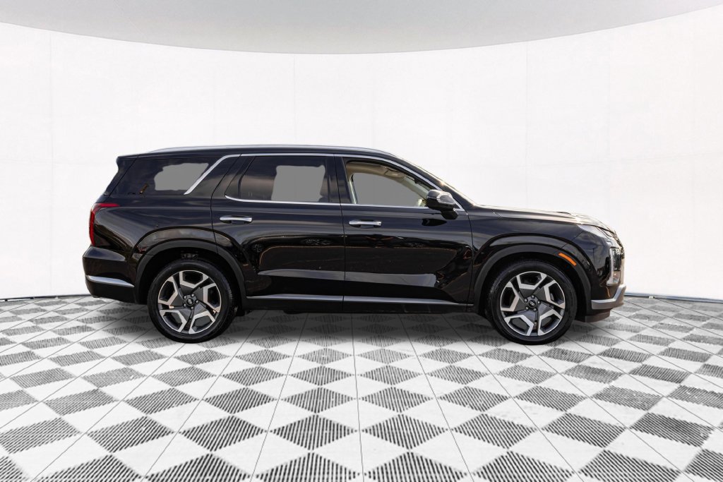 Used 2024 Hyundai Palisade Limited AWD/4WD image 11