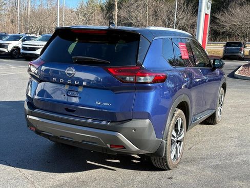 Certified 2023 Nissan Rogue SL w/ SL Premium Package image 7