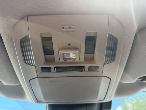 Used 2021 Toyota Highlander Platinum AWD/4WD image 31