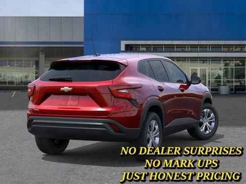 New 2026 Chevrolet Trax LS FWD image 4