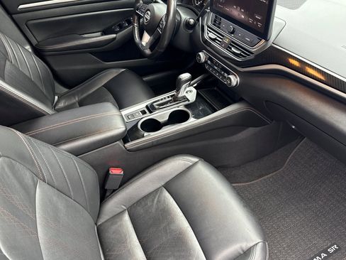 Used 2024 Nissan Altima 2.0 SR image 19