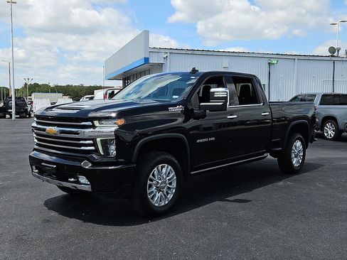 Used 2021 Chevrolet Silverado 2500 High Country w/ Z71 Off-Road Package AWD/4WD image 2