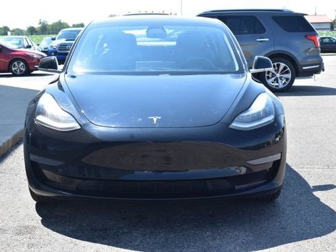 Used 2020 Tesla Model 3 Standard Range RWD image 12
