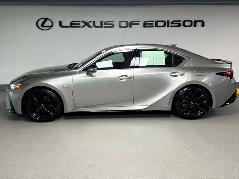 Used 2023 Lexus IS 350 F Sport AWD/4WD image 4