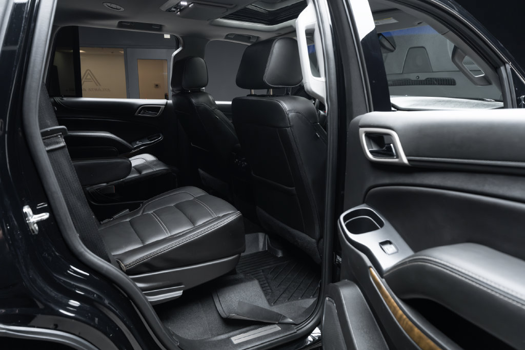 Used 2020 GMC Yukon Denali w/ Enhanced Security Package AWD/4WD image 36