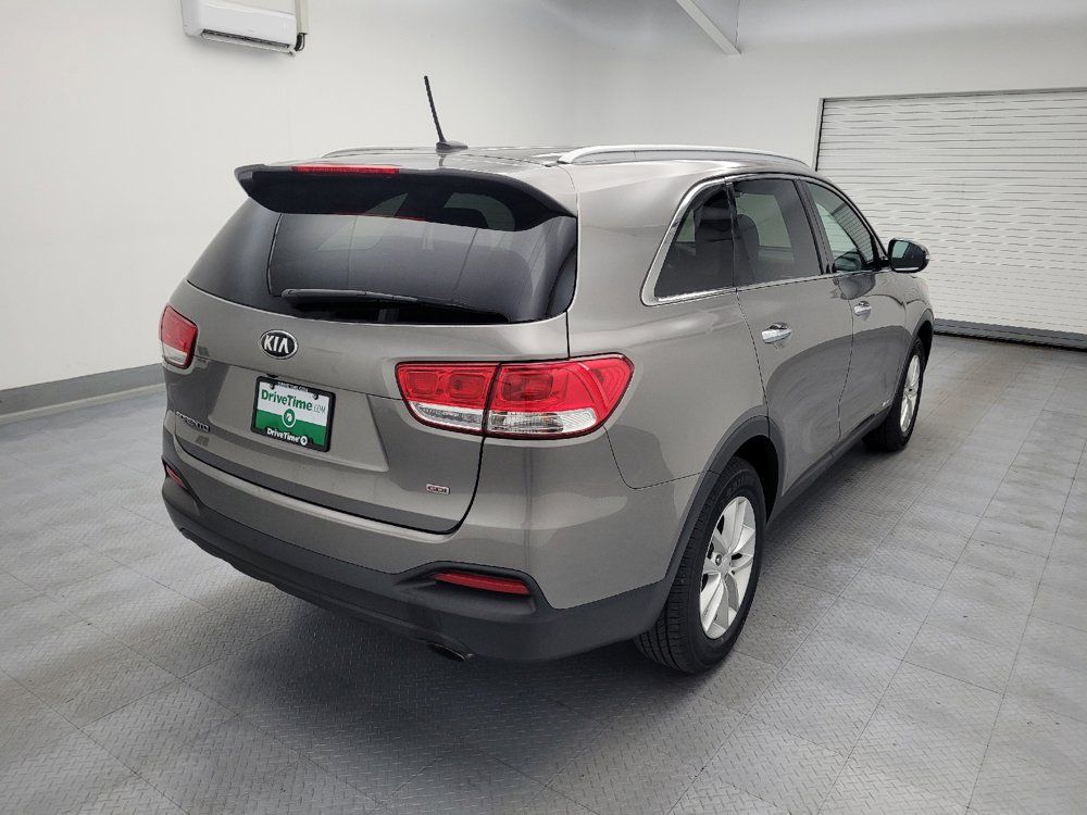 Used 2017 Kia Sorento AWD image 9