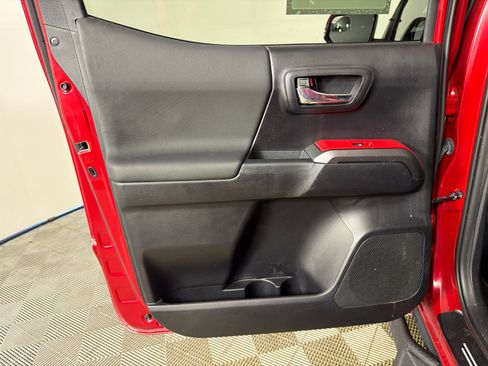 Used 2021 Toyota Tacoma TRD Sport RWD image 18