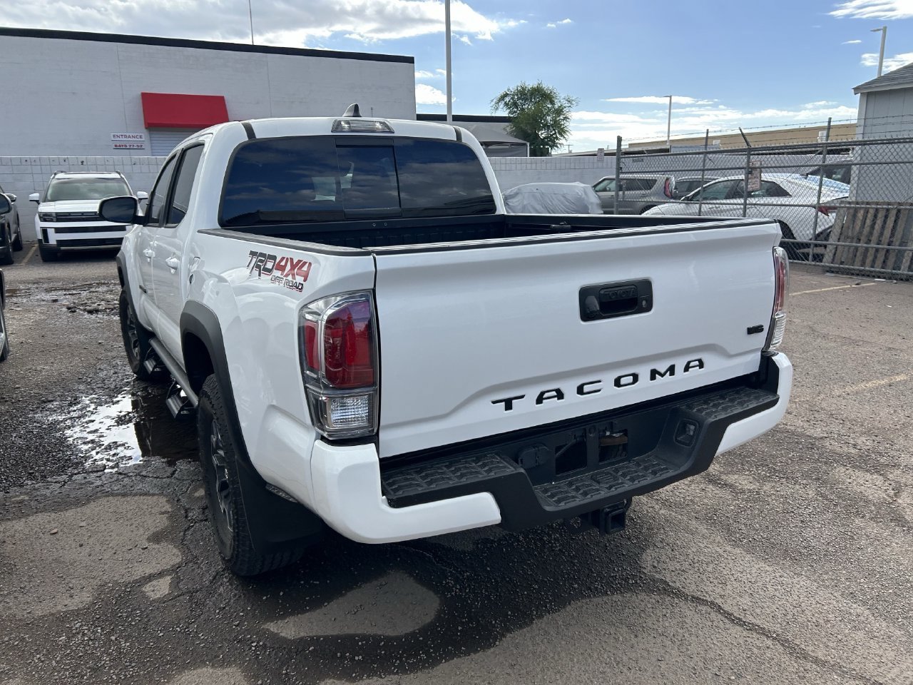Used 2023 Toyota Tacoma TRD Off-Road AWD/4WD image 8