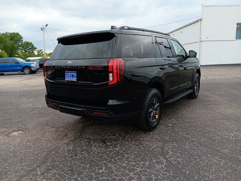 Used 2025 Ford Expedition Tremor AWD/4WD image 5