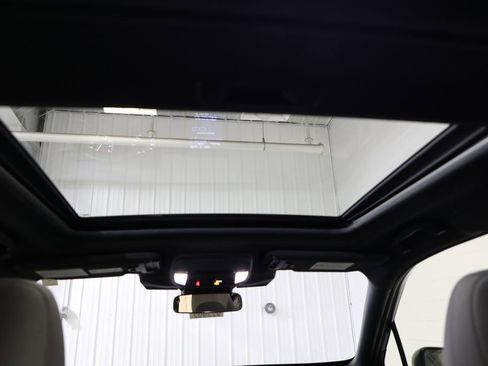 Used 2025 Subaru Forester Premium image 12