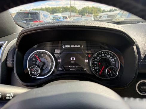 Used 2022 RAM 1500 Laramie w/ Sport Appearance Package AWD/4WD image 7