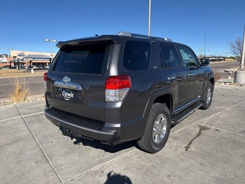 Used 2012 Toyota 4Runner SR5 image 9