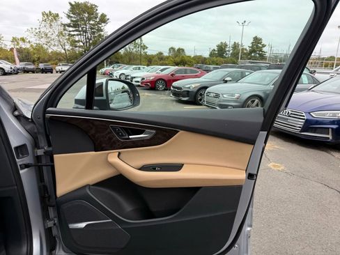 Used 2020 Audi Q7 3.0T Premium Plus w/ Premium Plus Package image 21