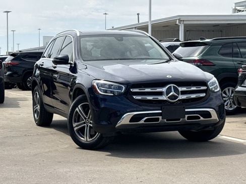 Used 2021 Mercedes-Benz GLC 300 w/ Premium Package image 2