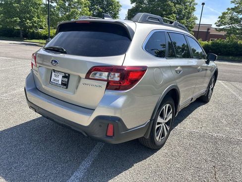 Used 2018 Subaru Outback 2.5i Limited AWD/4WD image 7