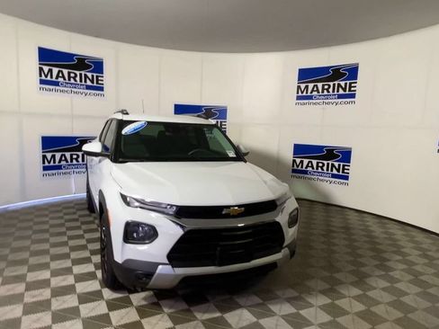 Used 2023 Chevrolet TrailBlazer LT FWD image 4