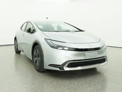 New 2026 Toyota Prius Plug-In Hybrid FWD image 29