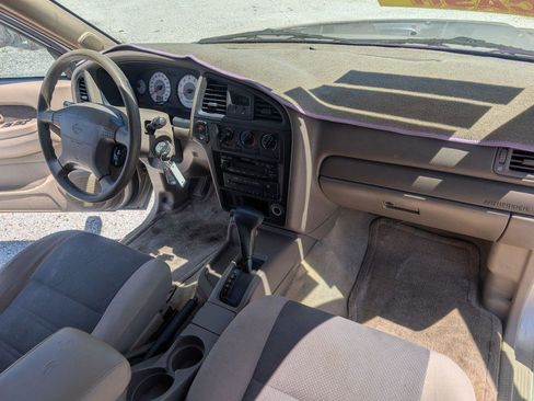 Used 2001 Nissan Pathfinder SE RWD image 14