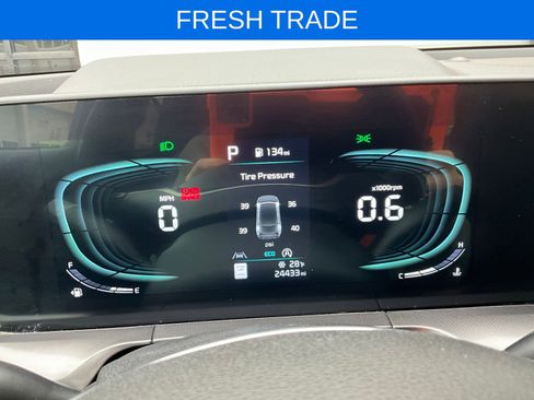 Used 2024 Kia Telluride S image 15