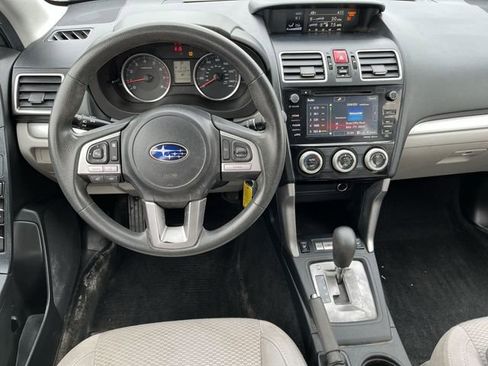 Used 2018 Subaru Forester 2.5i Premium w/ All-Weather Package AWD/4WD image 12