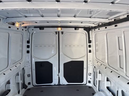 Used 2023 Mercedes-Benz Sprinter 144 Cargo image 22