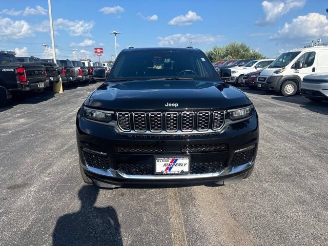 Used 2025 Jeep Grand Cherokee L Summit AWD/4WD image 3