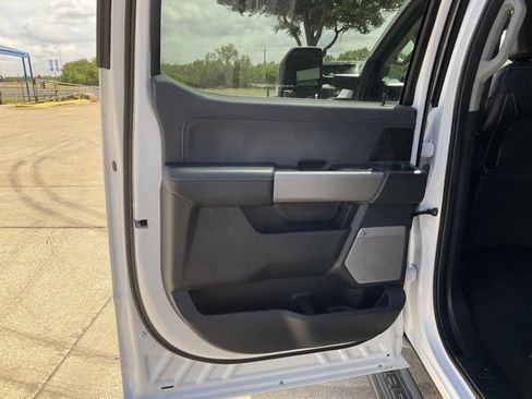 Certified 2024 Ford F250 Lariat AWD/4WD image 12