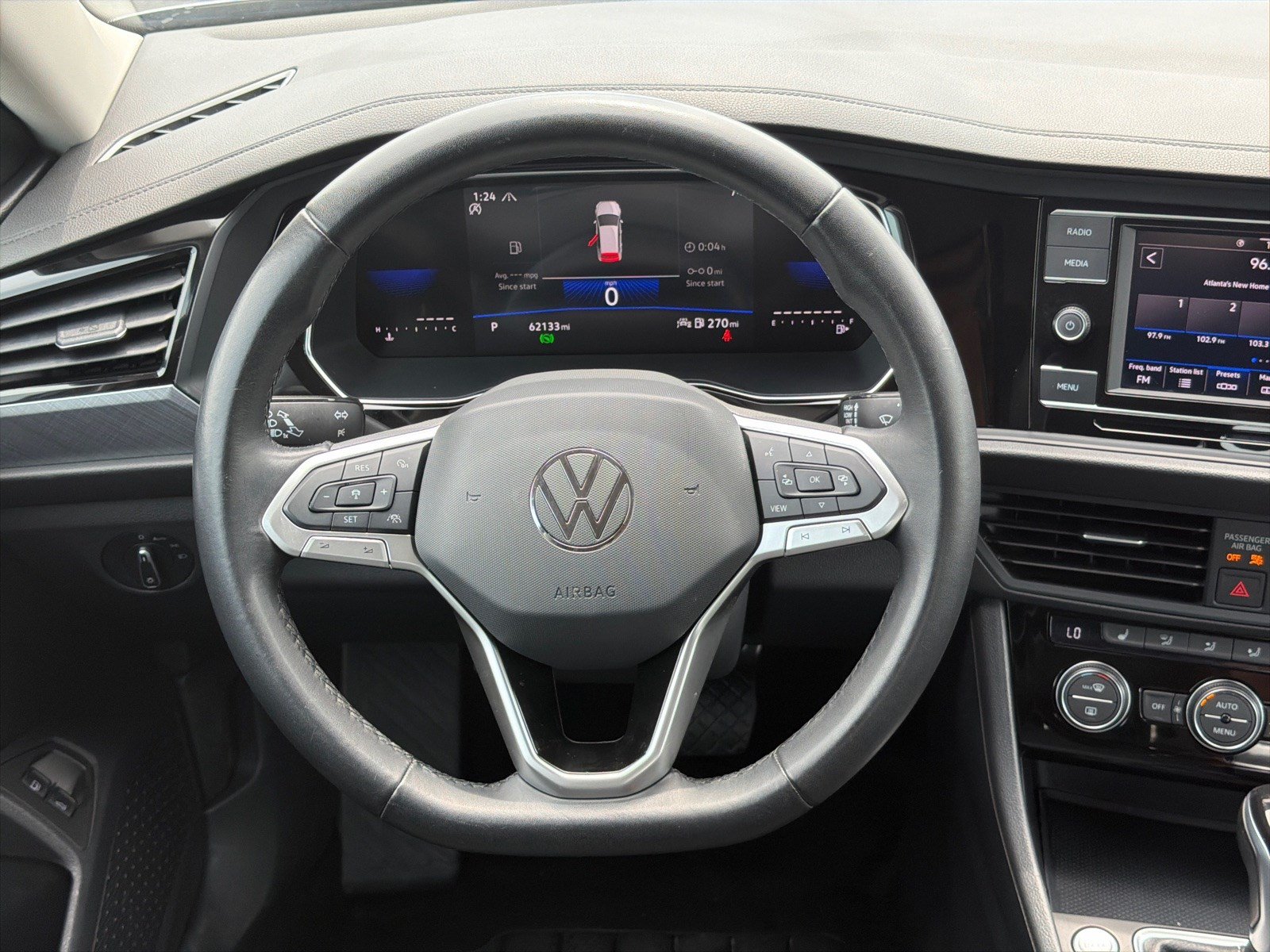 Used 2024 Volkswagen Jetta SE FWD image 24
