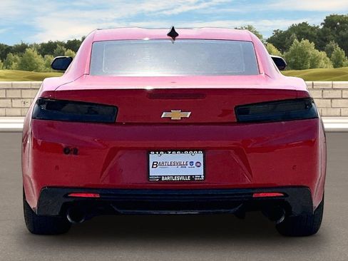 Used 2017 Chevrolet Camaro LT RWD image 4