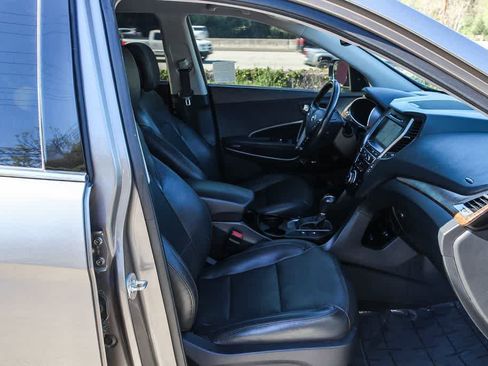 Used 2018 Hyundai Santa Fe Sport image 18