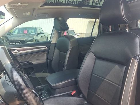 Used 2021 Volkswagen Atlas SE w/ Panoramic Sunroof Package AWD/4WD image 15