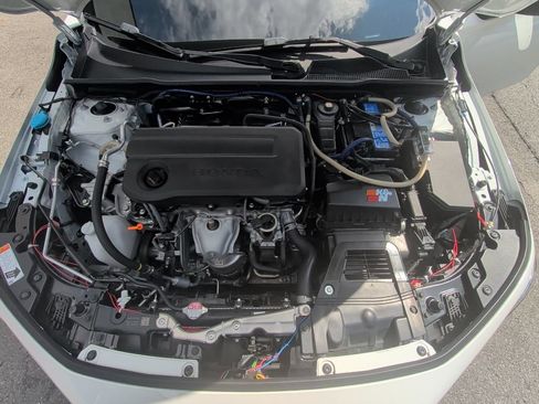 Used 2025 Honda Civic Sport image 10