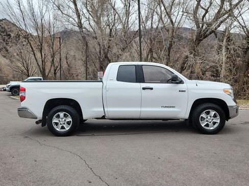 Used 2014 Toyota Tundra SR5 image 3