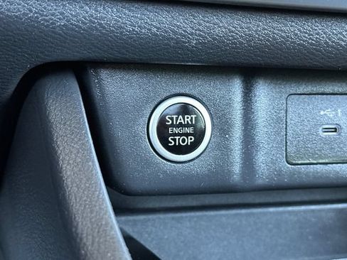 Used 2023 Nissan Rogue SV w/ SV Premium B Package AWD/4WD image 19