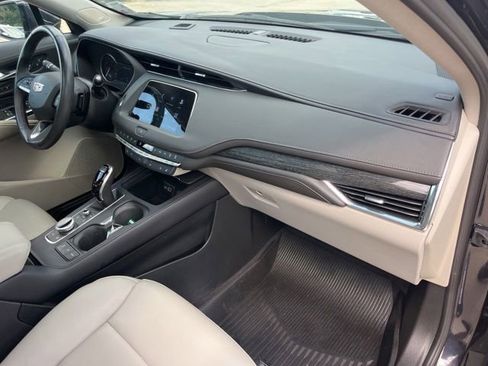 Certified 2023 Cadillac XT4 Premium Luxury FWD image 33