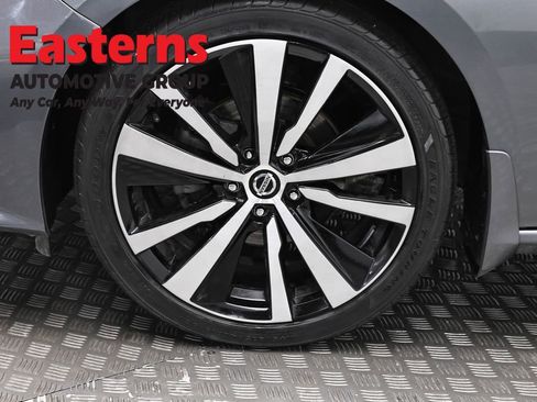 Used 2020 Nissan Altima 2.5 SR FWD image 32