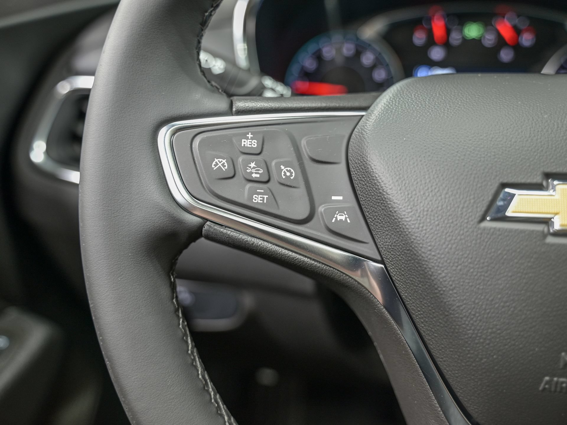 Used 2024 Chevrolet Equinox LT AWD/4WD image 19