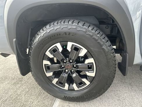 Used 2024 Nissan Frontier Pro-X RWD image 11