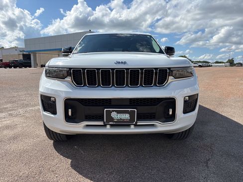 Used 2023 Jeep Grand Cherokee L Overland AWD/4WD image 9