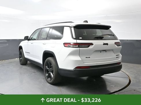 Used 2023 Jeep Grand Cherokee L Limited w/ Luxury Tech Group II AWD/4WD image 12