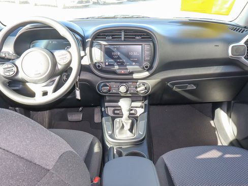 Used 2024 Kia Soul LX w/ Option Group 015 image 10