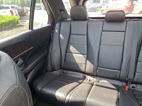 Used 2020 Mercedes-Benz GLE 350 4MATIC image 12