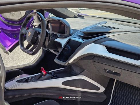 Used 2024 Lamborghini Revuelto AWD/4WD image 15