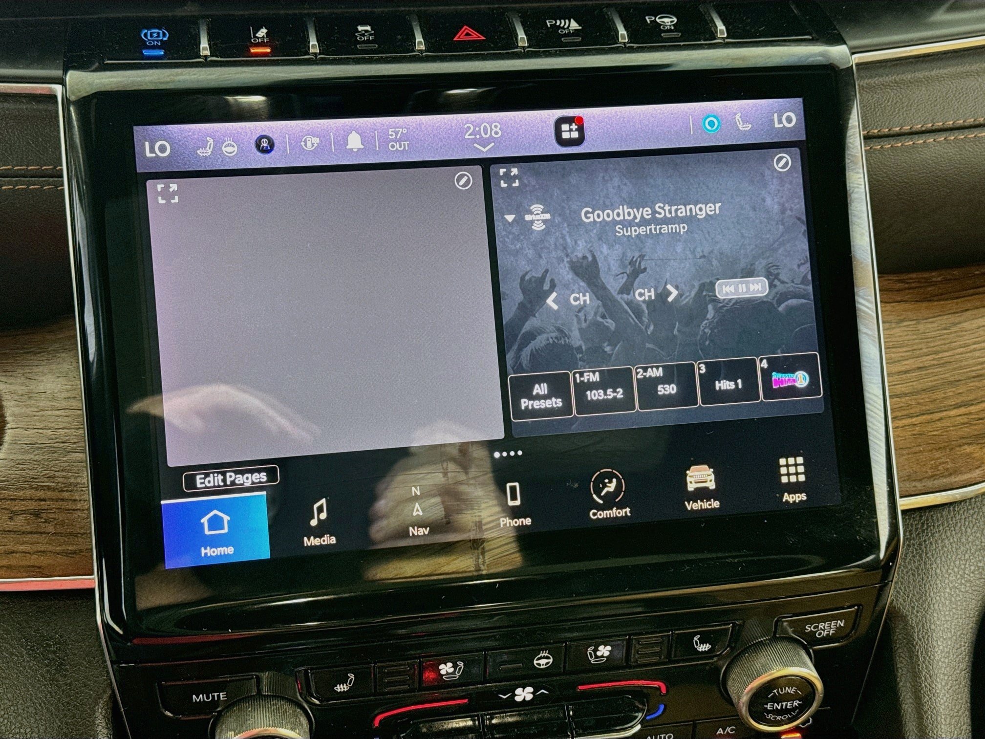 Used 2023 Jeep Grand Cherokee Summit w/ Advanced Protech Group IV AWD/4WD image 19