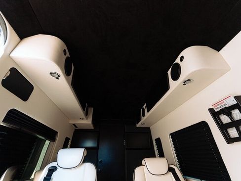 Used 2022 Mercedes-Benz Sprinter 3500 image 31