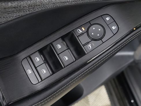 Used 2023 Nissan Rogue SV AWD/4WD image 33