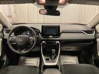 Used 2021 Toyota RAV4 LE video 2