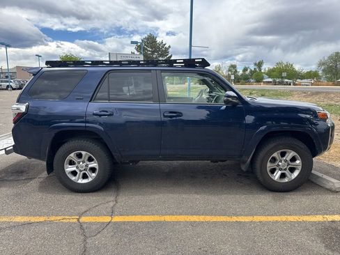 Used 2019 Toyota 4Runner SR5 Premium AWD/4WD image 4