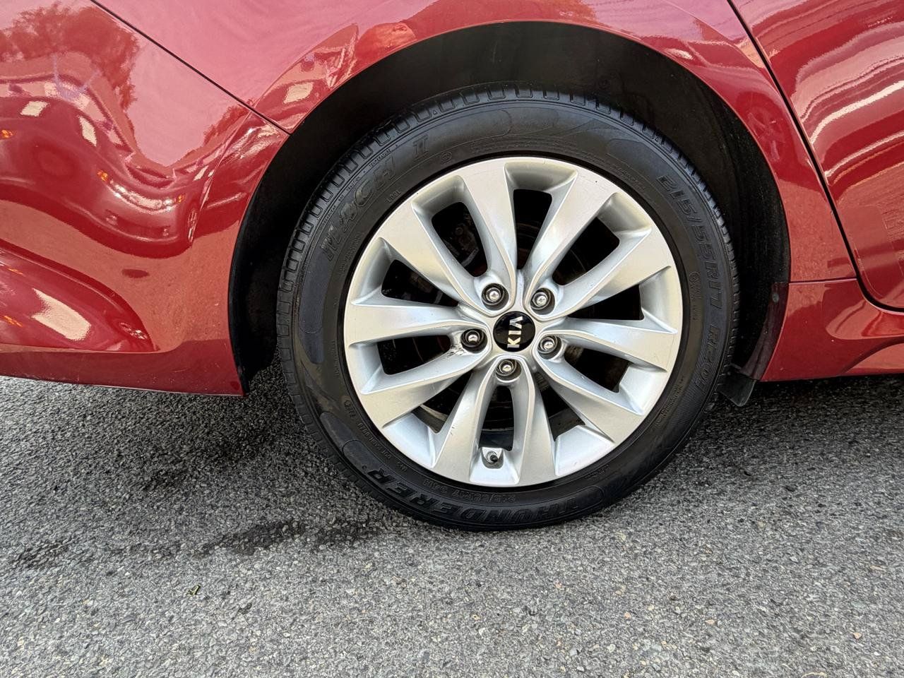 Used 2018 Kia Optima S w/ Panoramic Sunroof Package FWD image 15