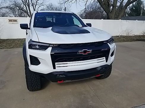 Certified 2024 Chevrolet Colorado ZR2 w/ Safety Package image 6